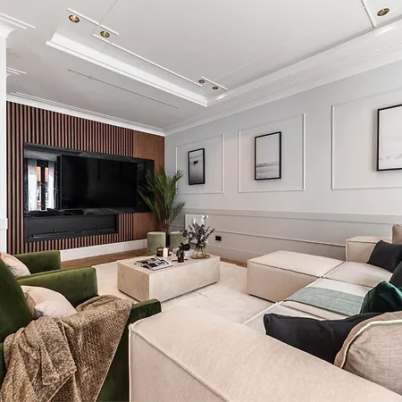 Holiday home Royal Crest Deluxe Madrid