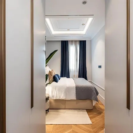Royal Crest Deluxe Holiday home